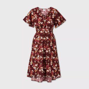 Ingrid & Isabel Maternity Size Med Short Sleeved Burgundy Floral Dress with tie